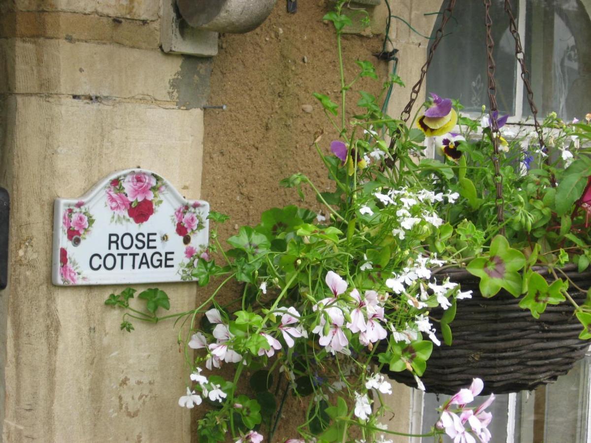 Rose Cottage Shipton Moyne Exterior photo